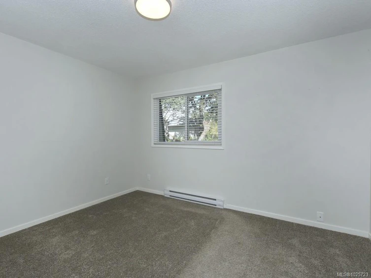 1178/1180 Tattersall Drive, Saanich, BC, V8P 1Y9 - 25