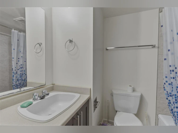 1178/1180 Tattersall Drive, Saanich, BC, V8P 1Y9 - 32