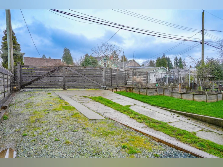 2671 5th Avenue, Port Alberni, BC, V9Y 2G2 - 33