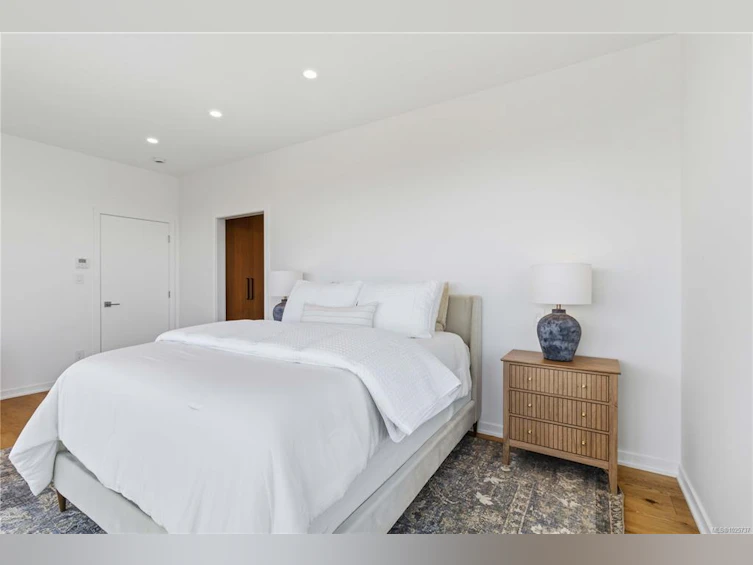 3700 Kootenay Place, Saanich, BC, V8P 2G2 - 38