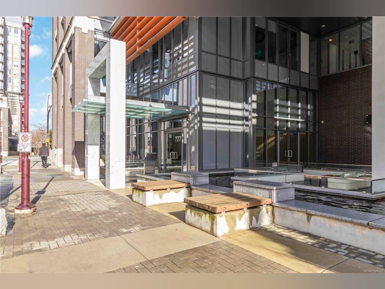 2005-777 Herald Street, Victoria, BC, V8T 0C7 - 34