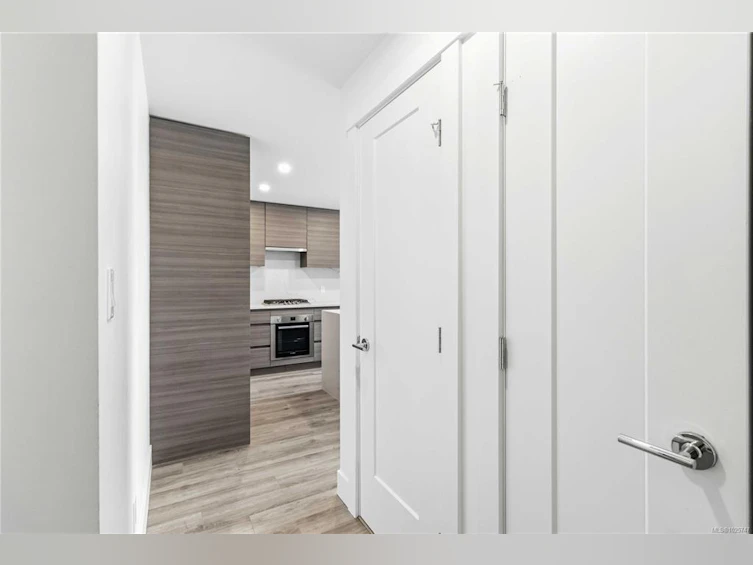 2005-777 Herald Street, Victoria, BC, V8T 0C7 - 29