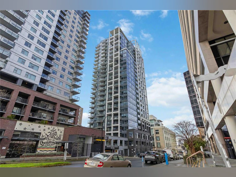 2005-777 Herald Street, Victoria, BC, V8T 0C7 - 2