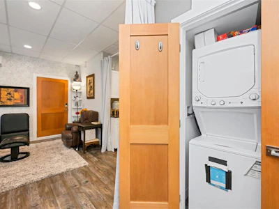 111-689 Hoffman Avenue - 3