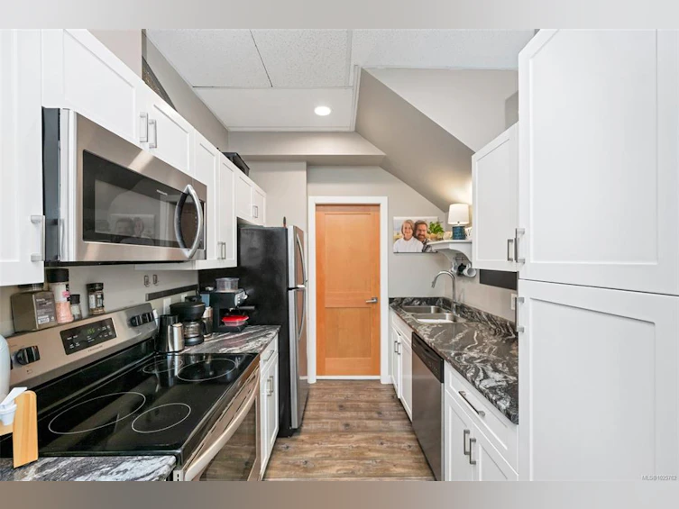 111-689 Hoffman Avenue, Langford, BC, V9B 4X1 - 8