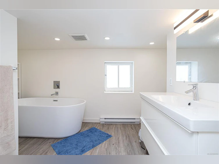 2709 Cedar Hill Road, Victoria, BC, V8T 3H3 - 36