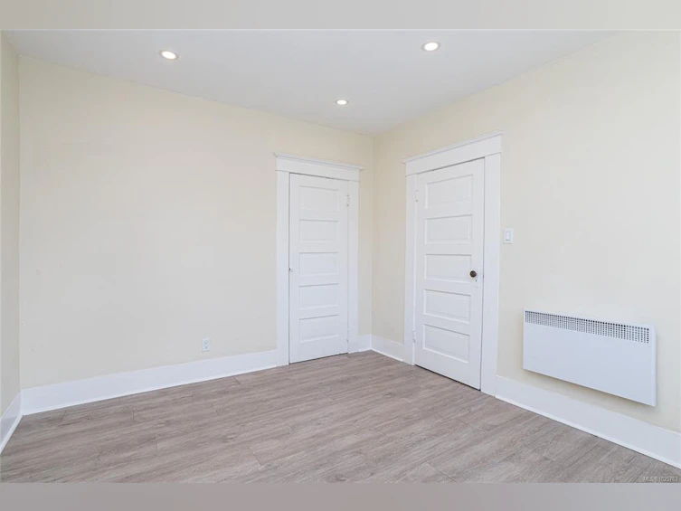 2709 Cedar Hill Road, Victoria, BC, V8T 3H3 - 17