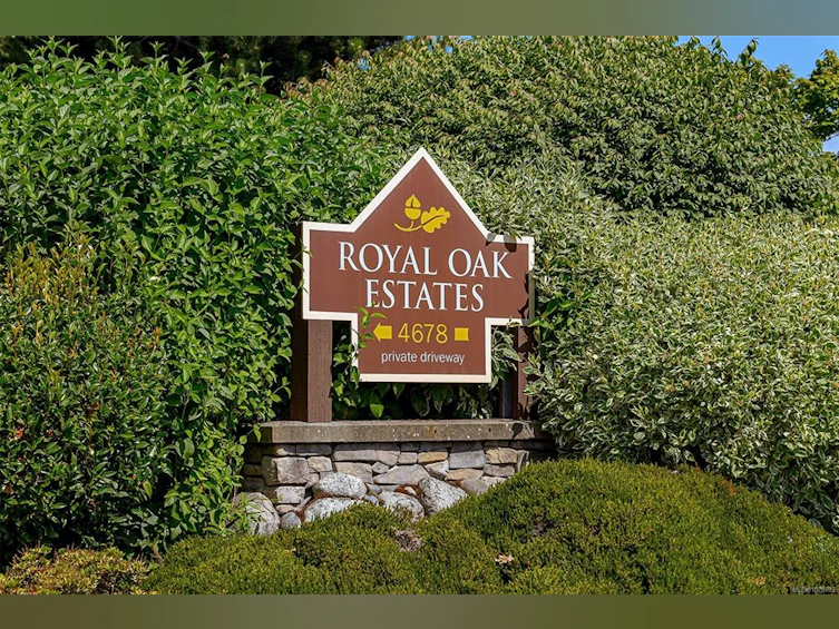 589A-4678 Elk Lake Drive, Saanich, BC, V8Z 5M1 - 23