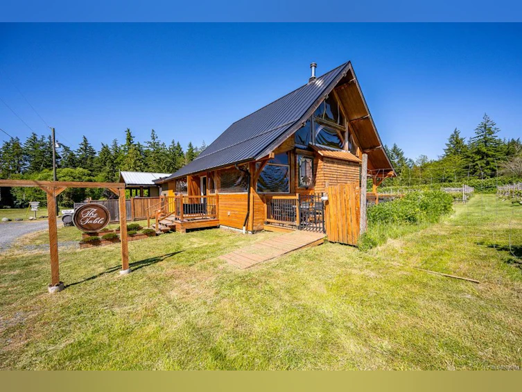 1885 Central Road, Hornby Island, BC, V0R 1Z0 - 6