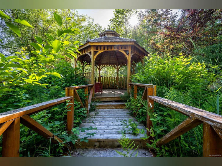1885 Central Road, Hornby Island, BC, V0R 1Z0 - 45