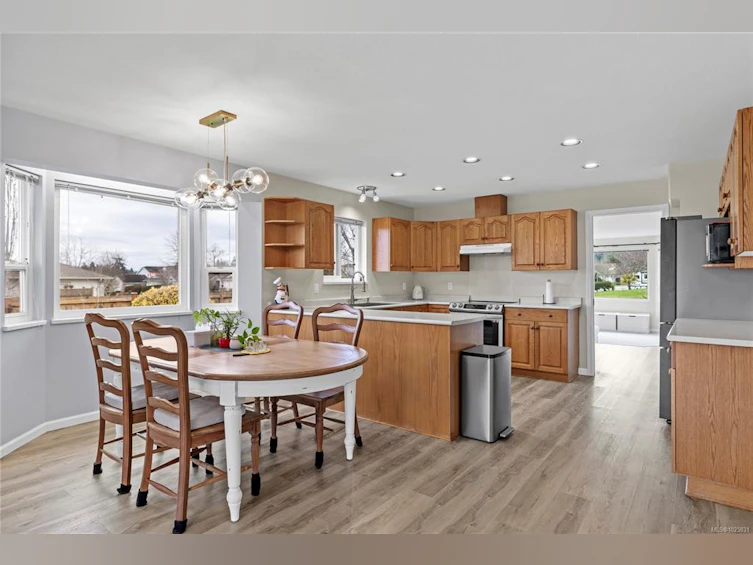 47 Magnolia Drive, Parksville, BC, V9P 2P5 - 6