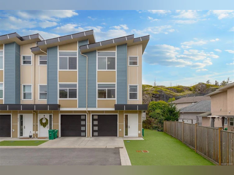 629 Selwyn Close, Langford, BC, V9B 6M1 - 2
