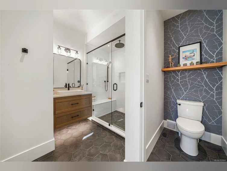 903 Collinson Street, Victoria, BC, V8V 3B7 - 38