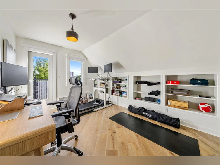903 Collinson Street, Victoria, BC, V8V 3B7 - 23