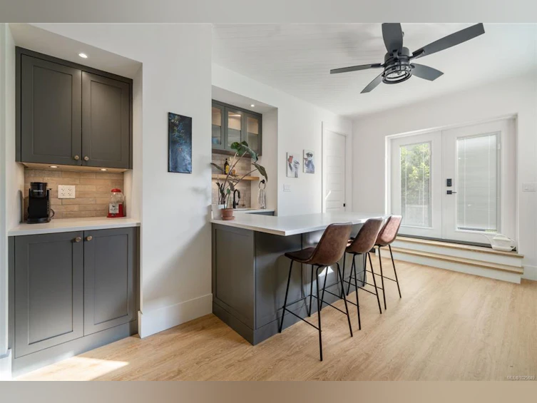 903 Collinson Street, Victoria, BC, V8V 3B7 - 33