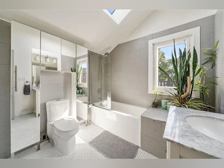 903 Collinson Street, Victoria, BC, V8V 3B7 - 20