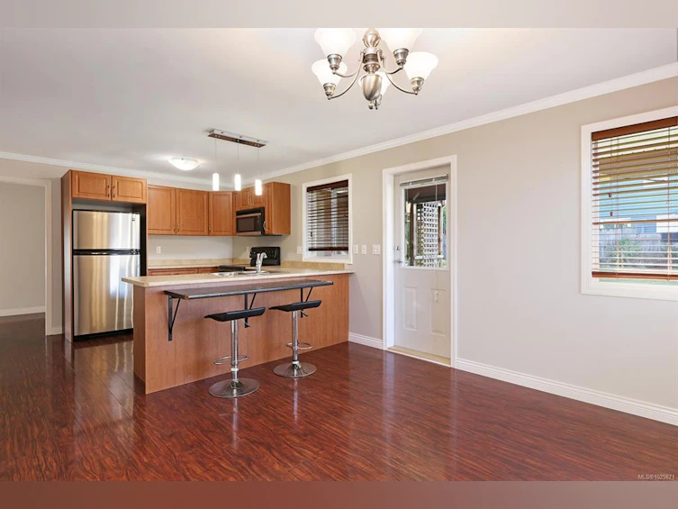 3367 First Street, Cumberland, BC, V0R 1S0 - 27