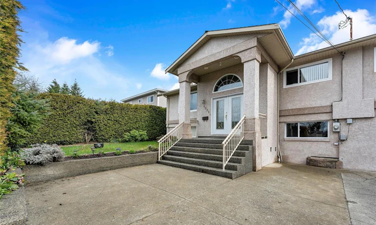 4325 Dieppe Road