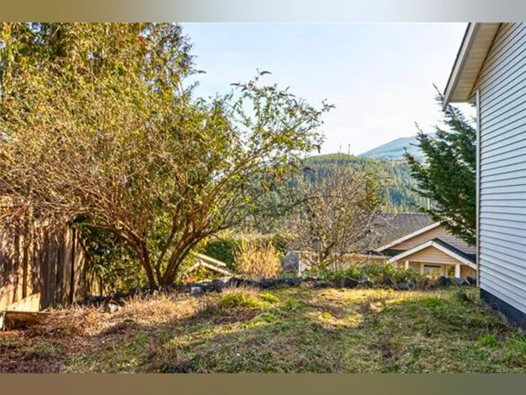 1762 Martini Way, Qualicum Beach, BC, V9K 2S3 - 9