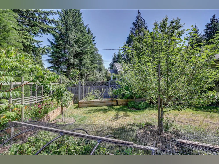 4840 Blue Heron Drive, Bowser/Deep Bay, BC, V0R 1G0 - 58