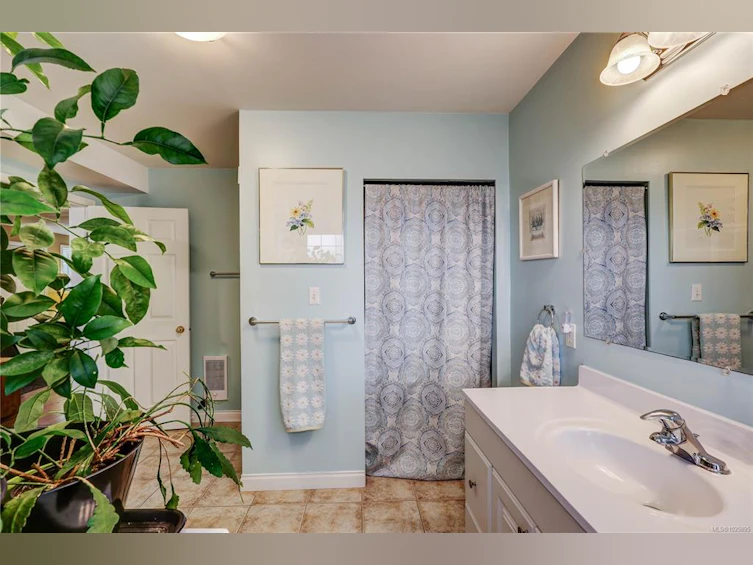 4840 Blue Heron Drive, Bowser/Deep Bay, BC, V0R 1G0 - 27
