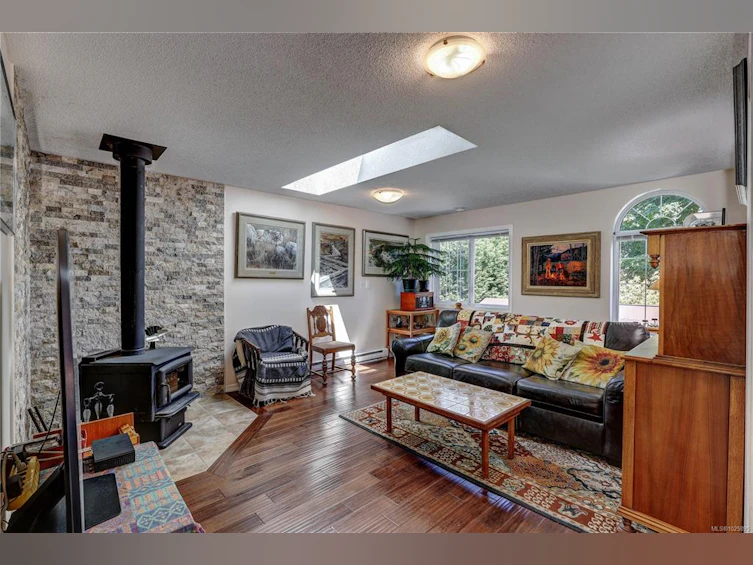4840 Blue Heron Drive, Bowser/Deep Bay, BC, V0R 1G0 - 3