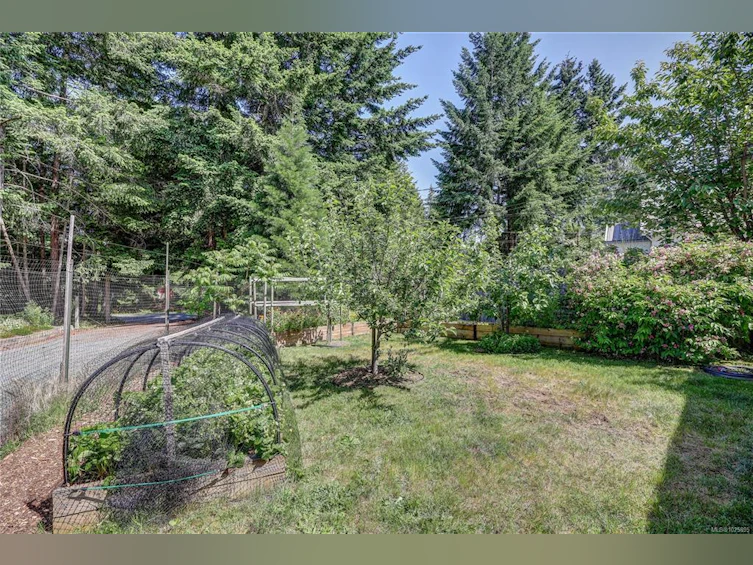 4840 Blue Heron Drive, Bowser/Deep Bay, BC, V0R 1G0 - 55