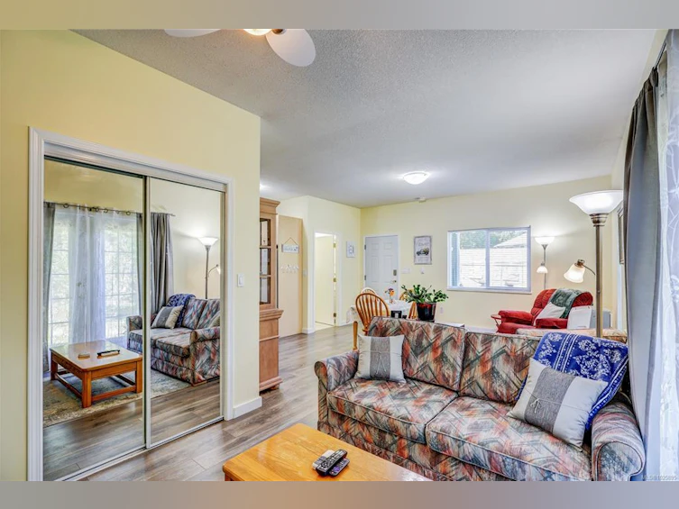 4840 Blue Heron Drive, Bowser/Deep Bay, BC, V0R 1G0 - 49