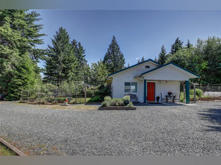 4840 Blue Heron Drive, Bowser/Deep Bay, BC, V0R 1G0 - 6