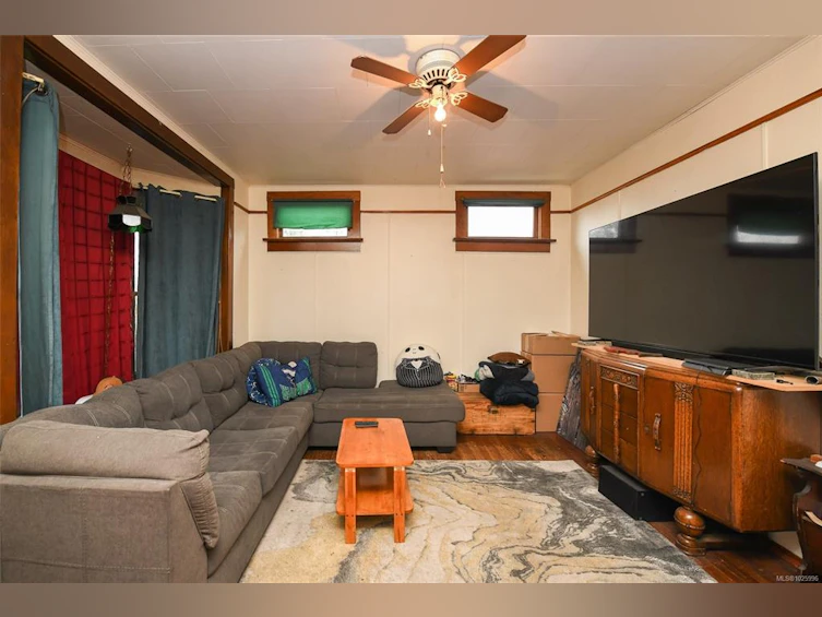 2745 Derwent Avenue, Cumberland, BC, V0R 1S0 - 13
