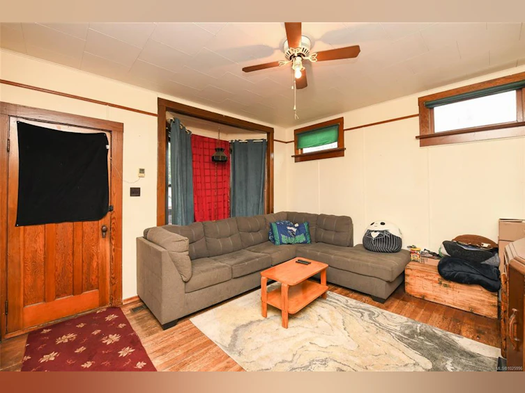 2745 Derwent Avenue, Cumberland, BC, V0R 1S0 - 15