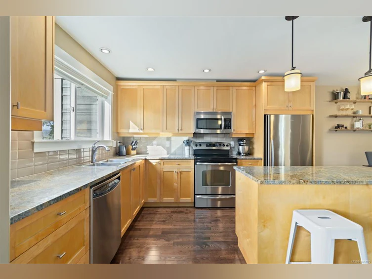 13-4583 Wilkinson Road, Saanich, BC, V8Z 5C3 - 14