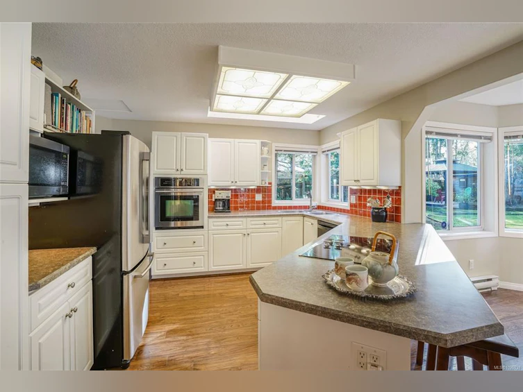 1571 Arbutus Drive, Nanoose, BC, V9P 9C8 - 24