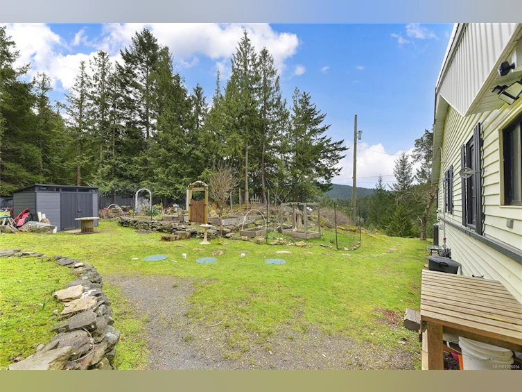 370 Campbell Bay Road, Mayne Island, BC, V0N 2J1 - 43