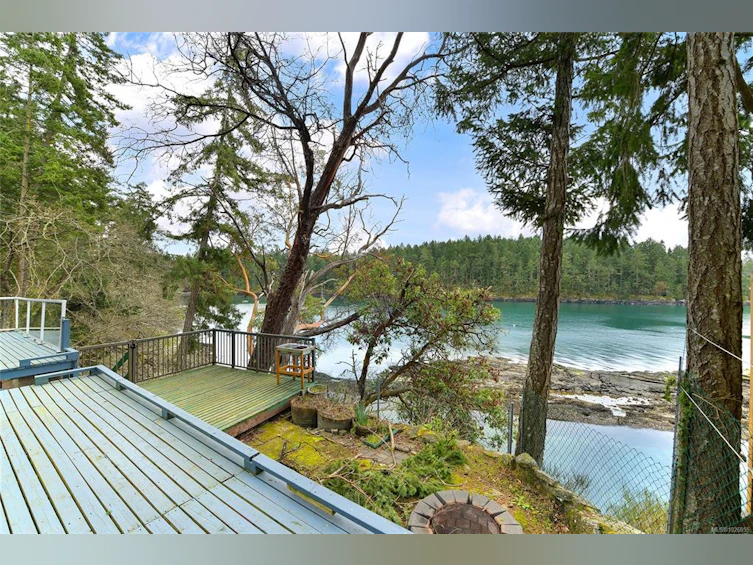 246 Leighton Lane, Mayne Island, BC, V0N 2J2 - 2