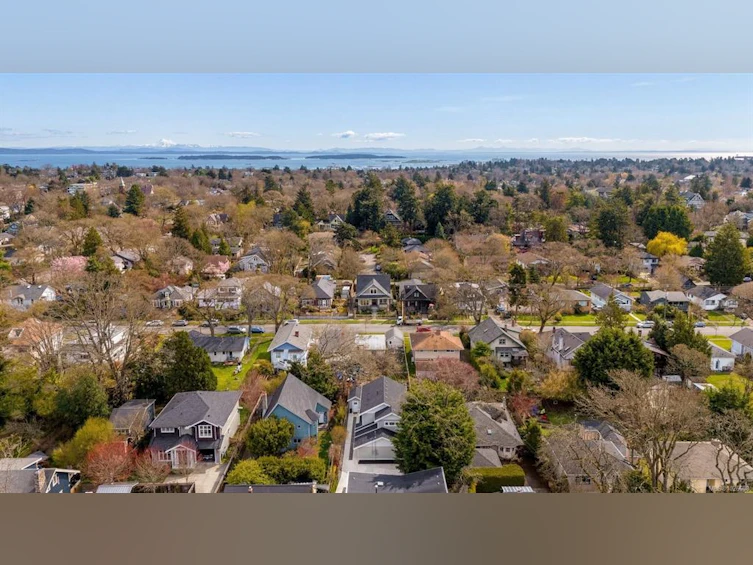 957 Maddison Street, Victoria, BC, V8S 4C6 - 42
