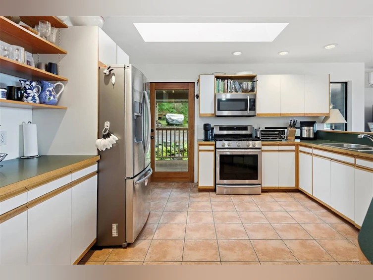 1691 Strathcona Heights Road, Shawnigan Lake, BC, V8H 2A9 - 18
