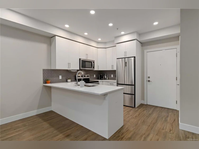 107-280 Island Highway, View Royal, BC, V9B 1G5 - 6
