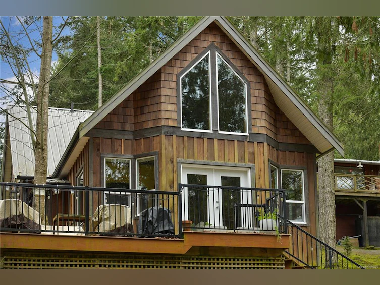 254 Mariners Way, Mayne Island, BC, V0N 2J2 - 2