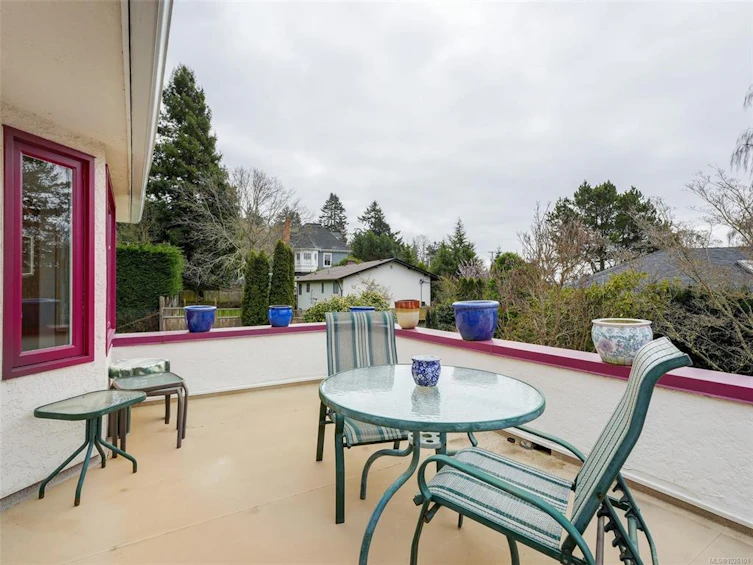 3911 Dawe Road, Saanich, BC, V8N 4H5 - 18
