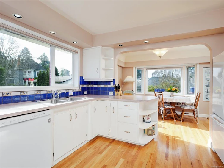 3911 Dawe Road, Saanich, BC, V8N 4H5 - 6