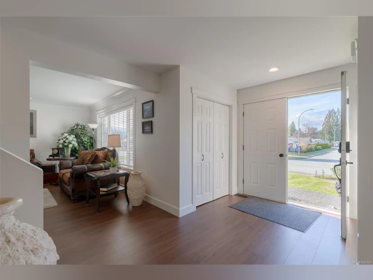 5497 W Woodland Crescent, Port Alberni, BC, V9Y 8E6 - 5