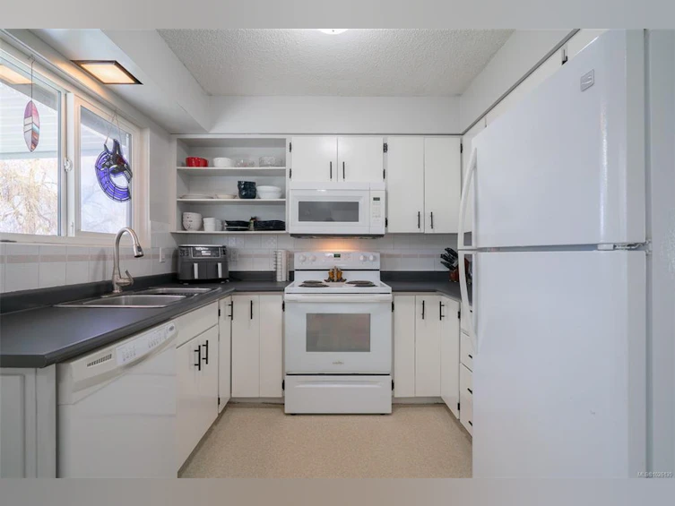 2360 11th Avenue, Port Alberni, BC, V9Y 2S5 - 6