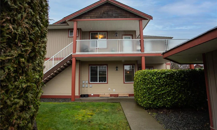 6033 Leah Lane