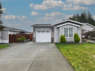 153-4714 Muir Road - 2