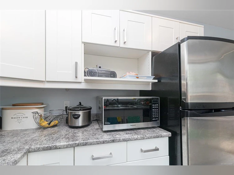 2882 Belmont Avenue, Victoria, BC, V8R 6T3 - 10