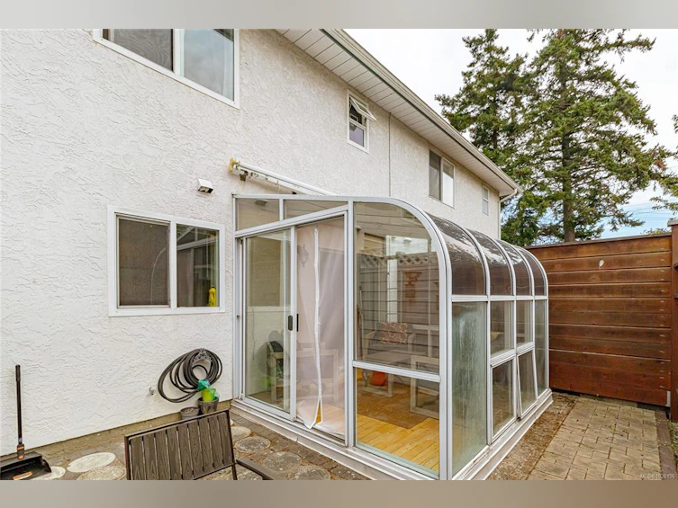 2882 Belmont Avenue, Victoria, BC, V8R 6T3 - 25