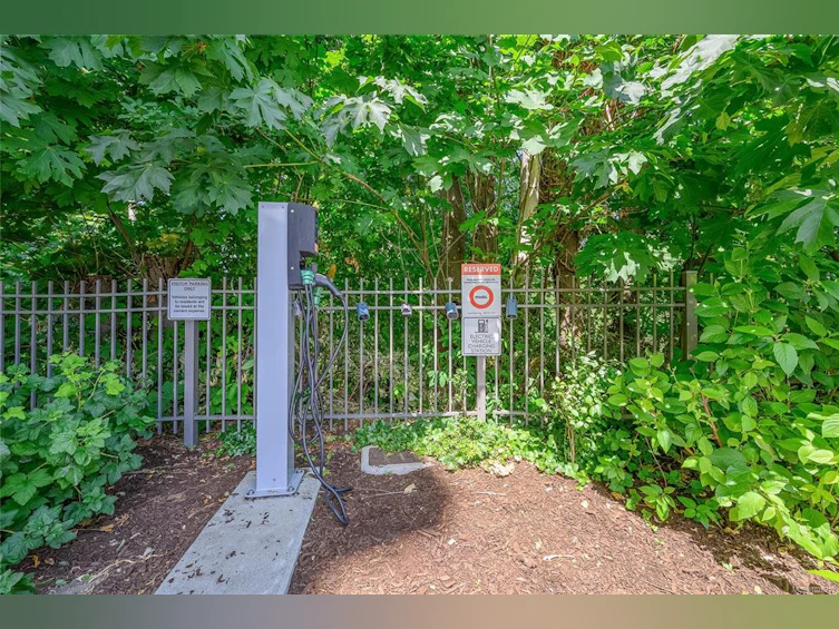 212-20 Barsby Avenue, Nanaimo, BC, V9R 0K4 - 23