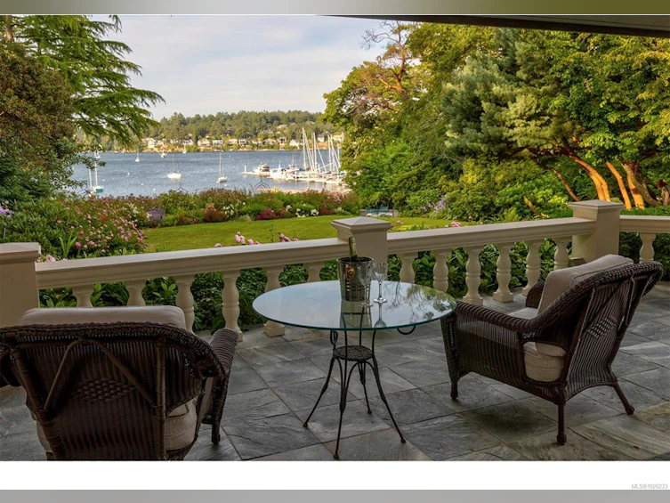 3445 Beach Drive, Oak Bay, BC, V8R 6M6 - 6