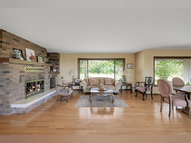 5489 Forest Hill Road, Saanich, BC, V9E 2A8 - 7